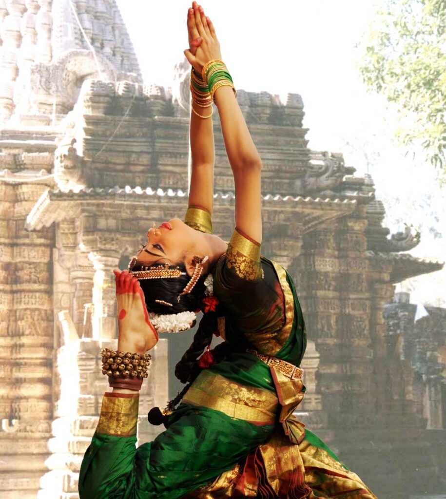 Secrets of Tandava Dance: 108 Poses from Natya Shastra Legend